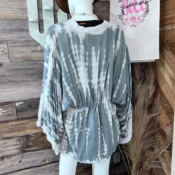 Sim & Sam S/M Tie Dye White/Gray Kimono - Picture 10 of 10